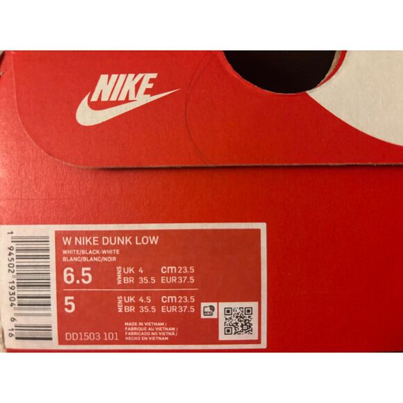 Nike Dunk Low Retro Panda OG Sneakers Women's 6.5, Men's 5, New In Box - Picture 14 of 14